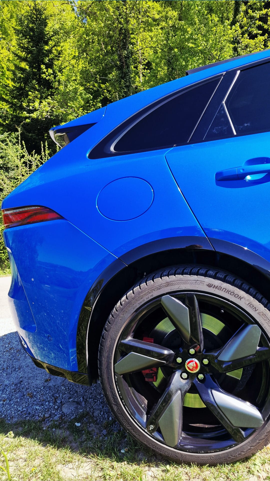 Jaguar F-Pace SVR